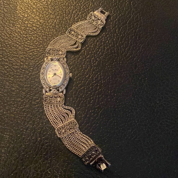 Pierre Nicol vintage Ladies Wrist Watch oval face rhinestones unique chain - Picture 2 of 10